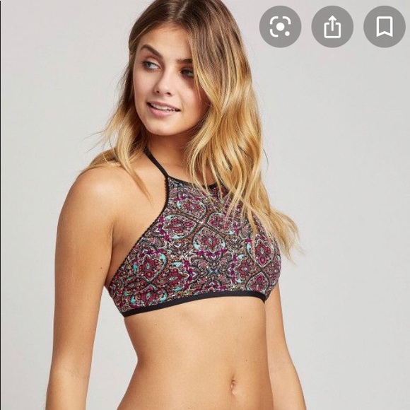 La Vie En Rose 🌹 Bikini Top - Picture 4 of 6